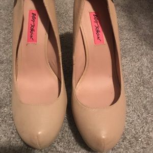 Betsey Johnson shoes